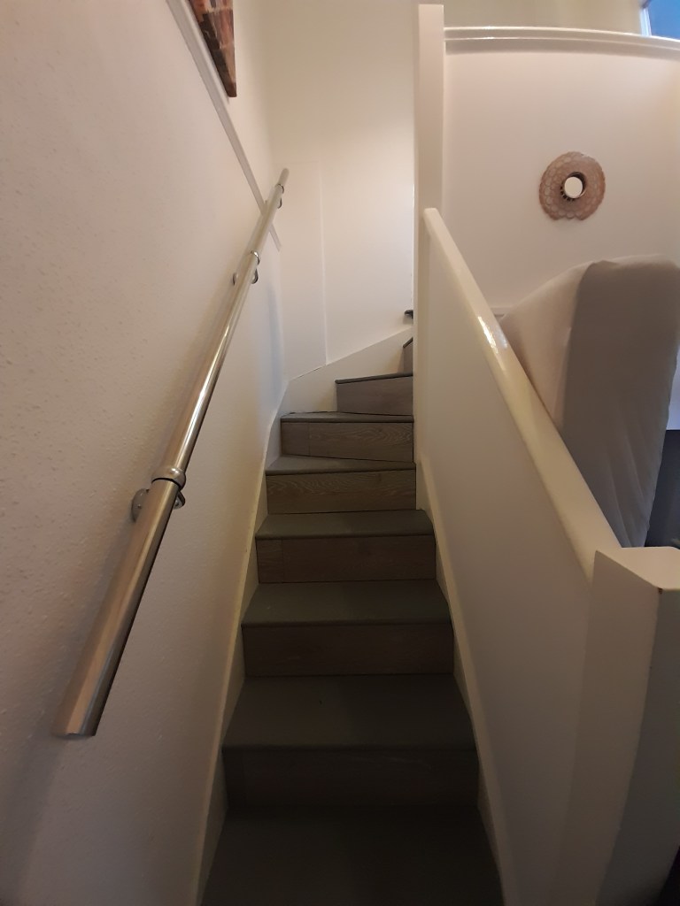 A&A Maintenance. Kitchen Fitting, Painting & Decorating, Conversions - General, Decking, Plumbing, Handyman, Flat Roofing. Clacton on sea